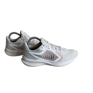 Nike Woman’s Dowshifter White Running shoes W:8 EE